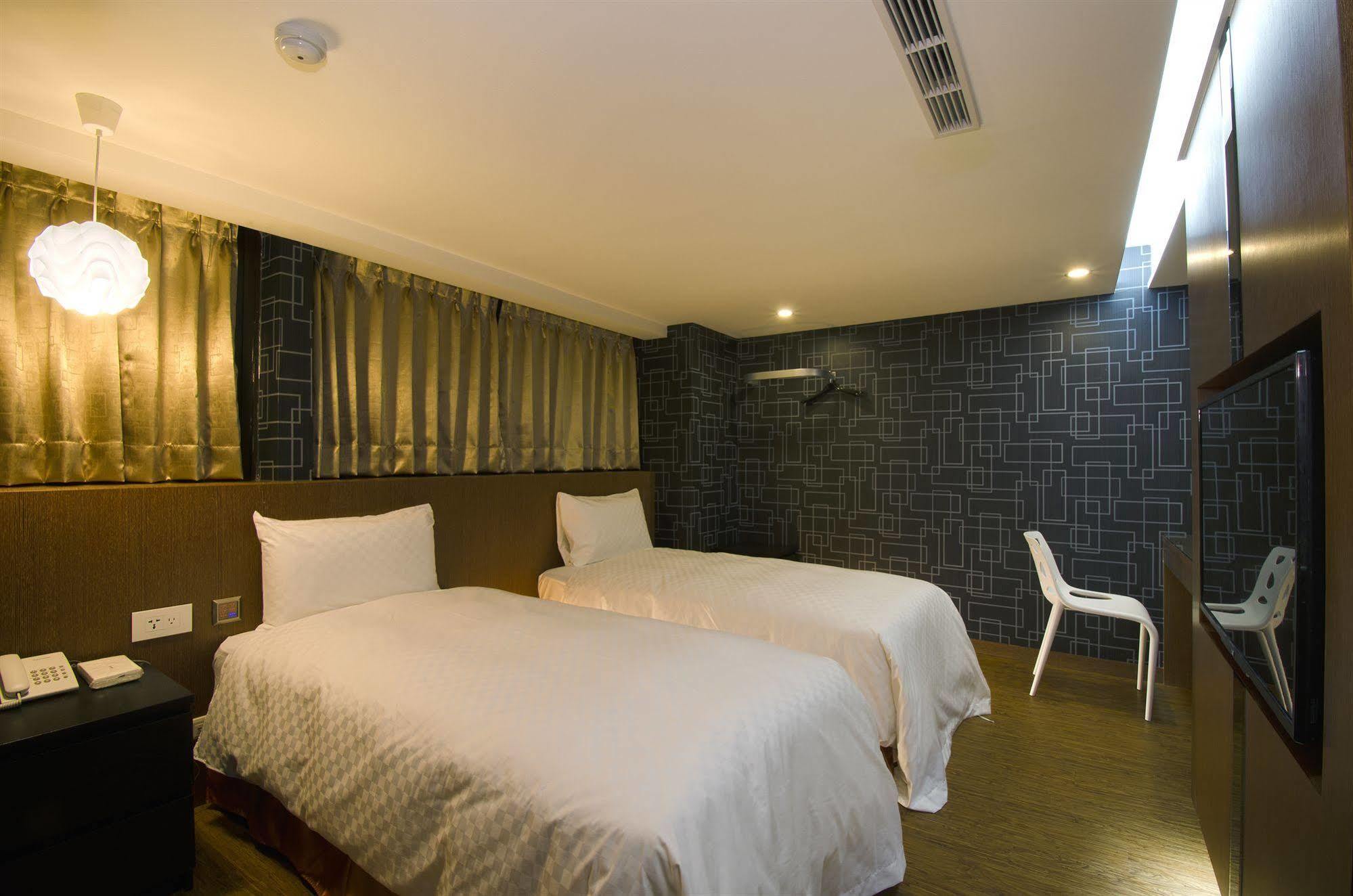 New Stay Inn II - Nanxi Taipei Exterior photo